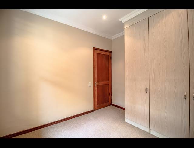 2 BEDROOM APARTMENT FOR SALE IN NEWLANDS